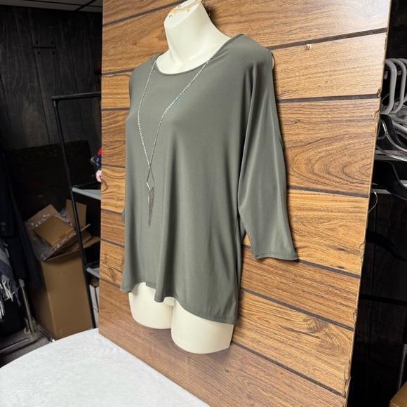 Notations Green Long Sleeve Blouse size small attached silver necklace - Picture 7 of 10